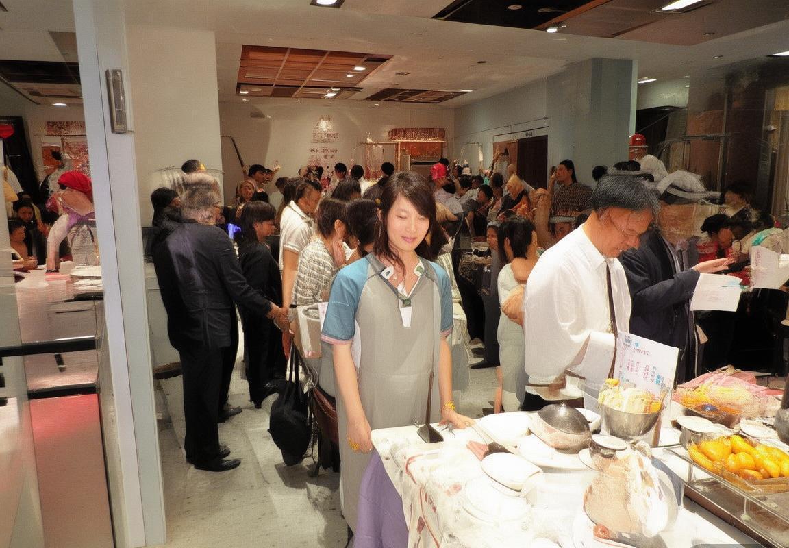 2015NBA季后赛：勇士雷霆巅峰对决精彩回顾